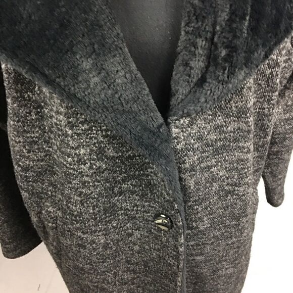 Steve Madden charcoal gray 1X faux fur lined coat - Picture 5 of 8